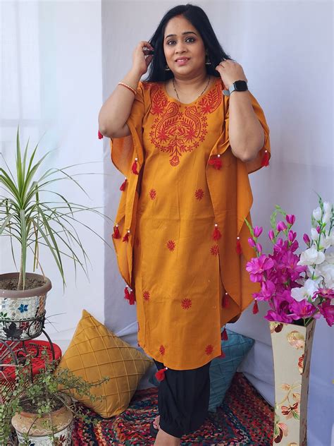 Chikankari Handwork Kaftan – THE CLOSET BY HIMANSHEE