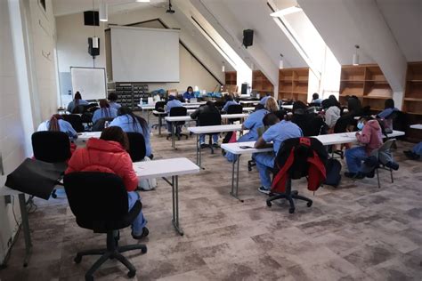 What are those jobs that pay 6 figures in trades?