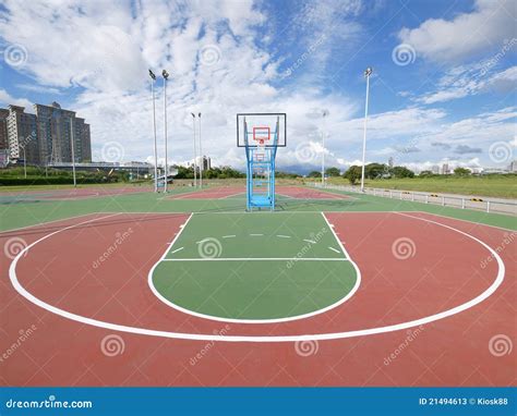 Outdoor basketball court stock image. Image of exercise - 21494613
