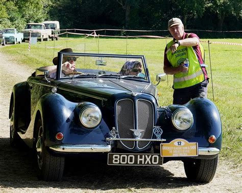 Cranleigh Lions Classic Car Show and Autojumble, Cranleigh Showground ...