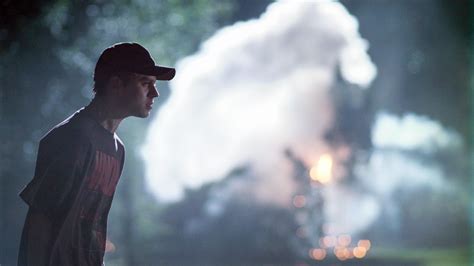 Poster X-Files saison 3 - Affiche 157 sur 320 - AlloCiné