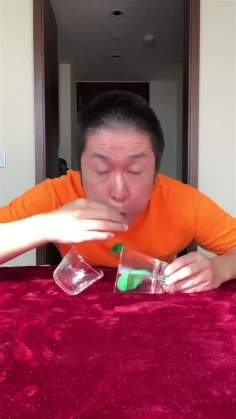 Funny Shorts - One News Page VIDEO