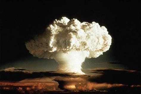 美国,法国,英国,苏联,中国第一颗原子弹爆炸是在什么时间_百度知道