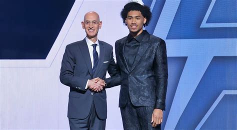 Victor Wembanyama Delivers Hilarious Introduction As Spurs Welcome No ...