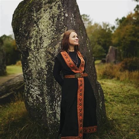 Magie et Enseignement des Plantes Sauvages et des Arbres., Parc de la ...