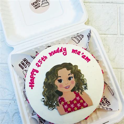 Pretty Girl Theme Bento Cake – Bento Cakes Noida