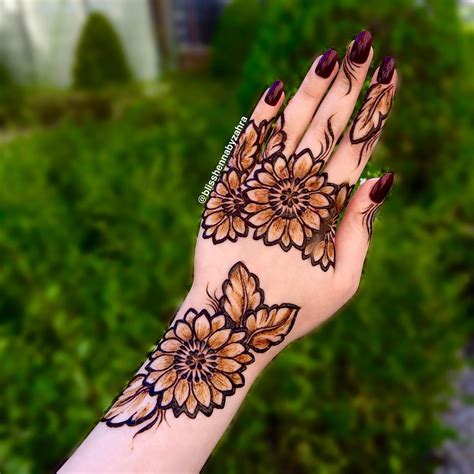 50+ Simple & Easy Round Mehndi Designs