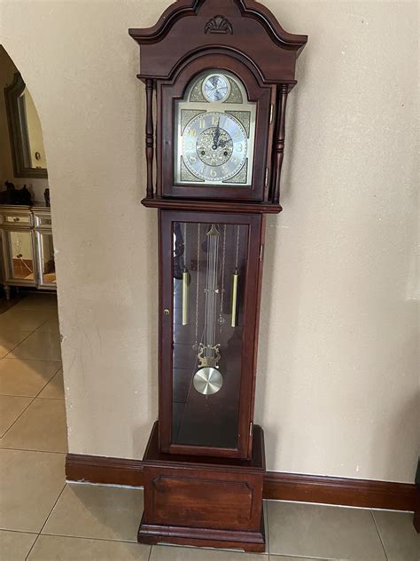 Grandfather Clock for Sale in Miami, FL - OfferUp