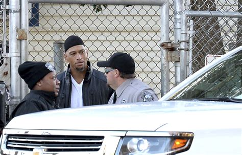 Former NFL player Rae Carruth out of prison after 18 years