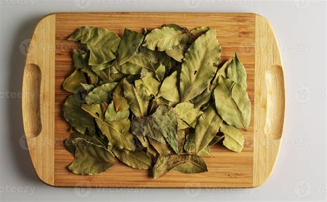 Spice Aromatic dry bay leaf. Aromatic spice for food. Background of dry ...