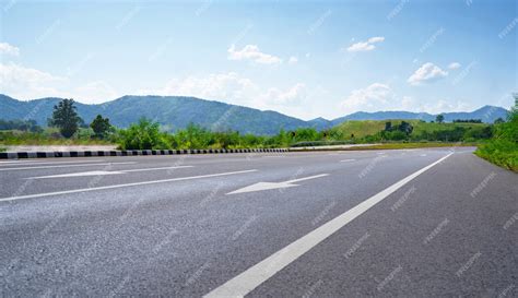 Country Road 的图像结果