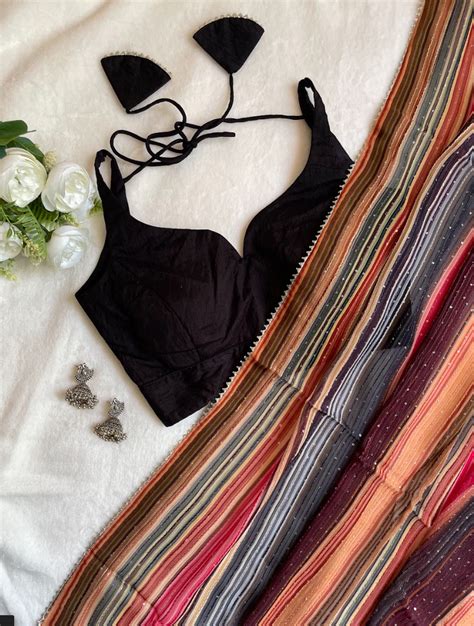 Which Type of Bra is Best for Saree? A Guide to Choosing the Right Bra ...