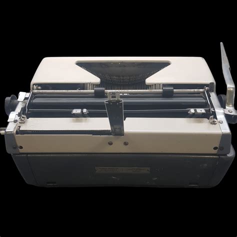 Olympia SM Model Typewriter – Universal Typewriter Co