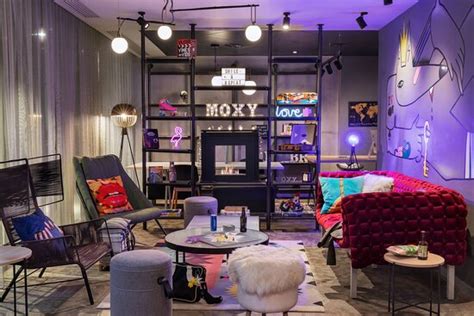 MOXY BUCHAREST OLD TOWN - Hotel Reviews, Photos, Rate Comparison ...