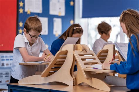 Student Stand Up Desk - Eiger Standing Desks