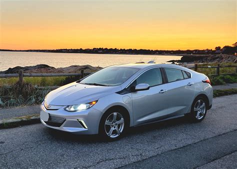 No struts for 2017 Chevy Volt available in the whole world??? : r/volt