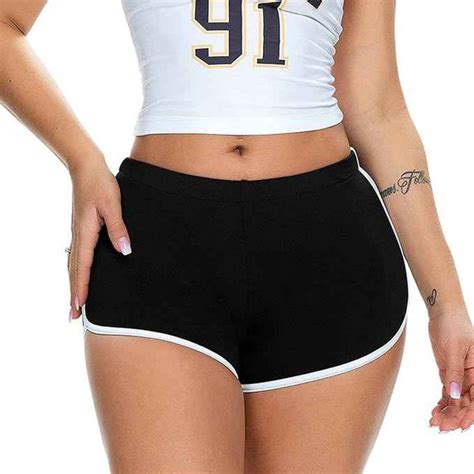 Women Shorts – Brachy