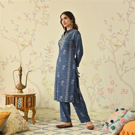 Buy Navy Blue Embroidered Woollen Kurta | Rustorange