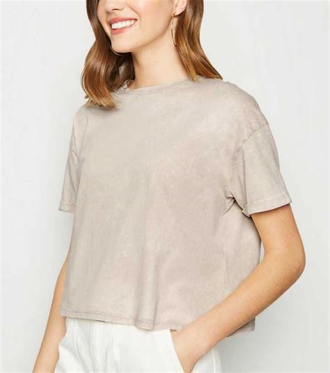 Cream Acid Wash Crop Boxy T-Shirt | New Look