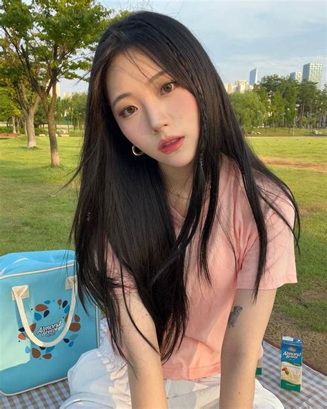 Cute asian girl : r/prettyasiangirls