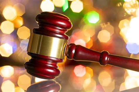 BREAKING: Judge pauses Trump federal employee buyout offer