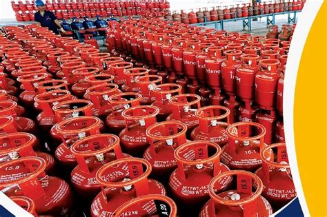 Gas Cylinder Offer: ఇలా బుక్ చేస్తే రూ.900కే గ్యాస్ సిలిండర్.. భారీ ...