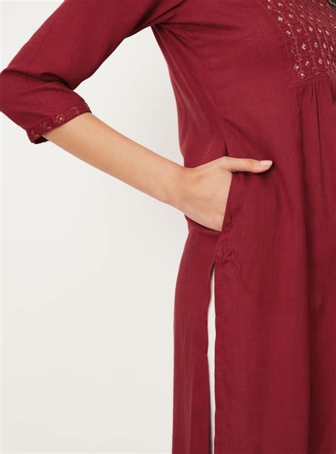 Buy Women Sequinned Straight Kurta Online at just Rs. 599.0 ...