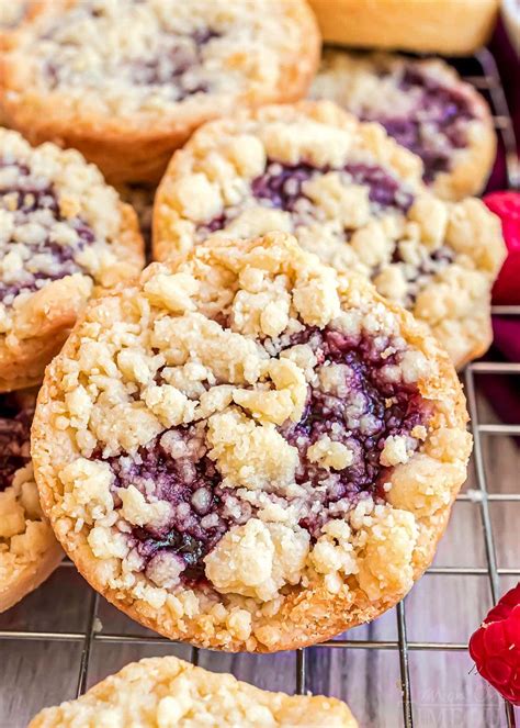 Delicious Raspberry Crumble Cookies