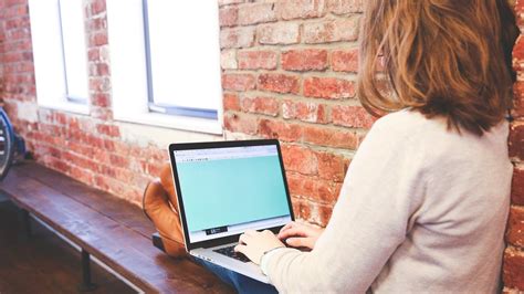 China's Digital Nomads Trade Mega-Cities for Backpacker Havens | Tech ...