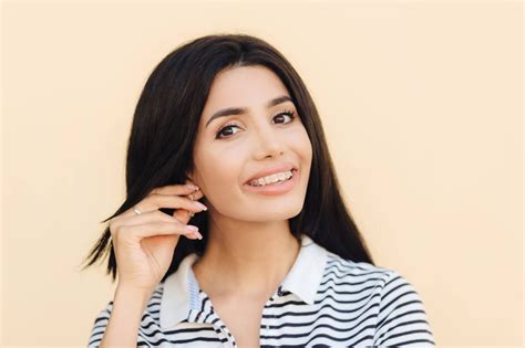 Clear Aligners vs. Metal Braces: Busting Myths