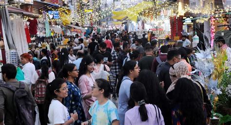 Tome & Plum: Diwali Of Present Bhopal Still Has By-Gone-Day Fragrance