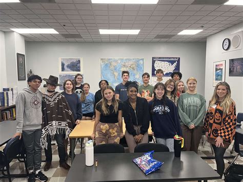 Missouri lawyers inspire students with Constitution Day presentations