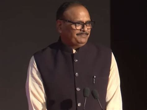 Dy CM Pathak Targets Opponents; Yogi Distributes Nursing Jobs Lucknow
