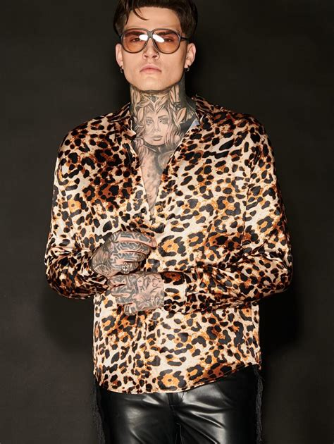 Manfinity ModaGents Loose Fit Men's Leopard Print Long Sleeve Casual ...