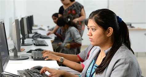 B.Tech Computer Science Engineering 的图像结果