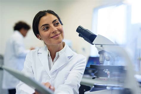 Medical Lab Tech 的图像结果