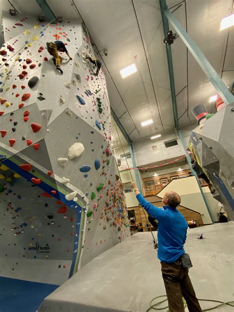 Smith Rock Icons Shine a Spotlight on Bend Rock Gym Historical Exhibi ...