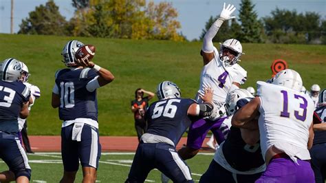 No. 25 Saints Blow Past No. 11 Blue Hawks, 35-7 - Carroll College Athletics