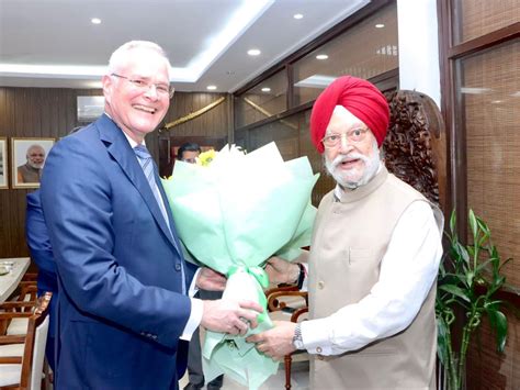 Petroleum Minister Hardeep S. Puri discussed energy collaboration with ...
