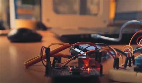 How to Upload Arduino Code to Arduino Uno 的图像结果