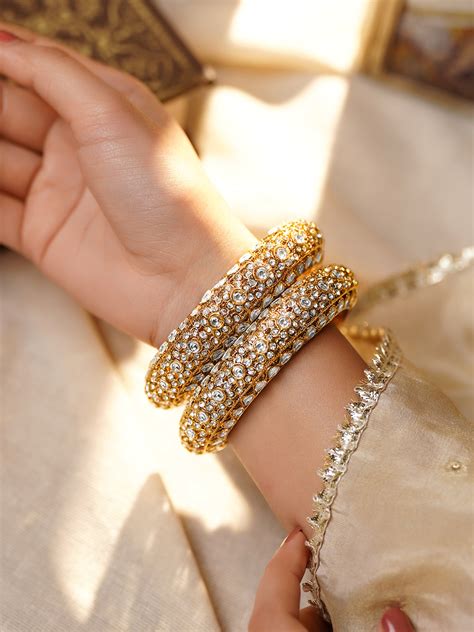 Wedding Glow Traditional Kundan Bangles – Rubans