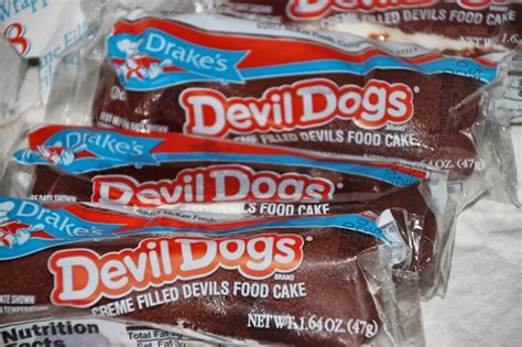 Susan's Disney Family: Drake's cakes are back on shelves!