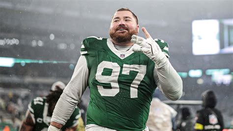Jets have a sneaky Harrison Phillips situation on their hands