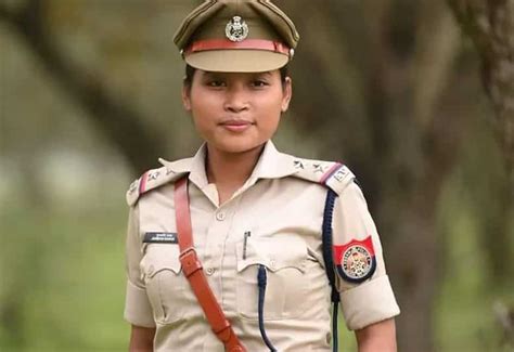 पहली मुलाकात में जीता महिला SI का दिल, सच्‍चाई सामने आई तो… | KohramLive