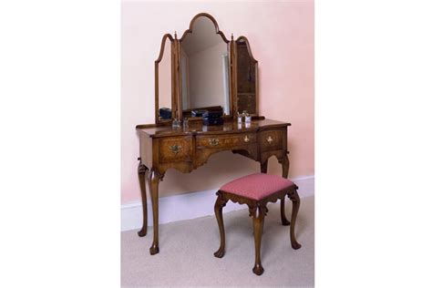 Amaze - Best Teakwood Furniture Shop In Kolkata, Best Teakwood Bed In ...