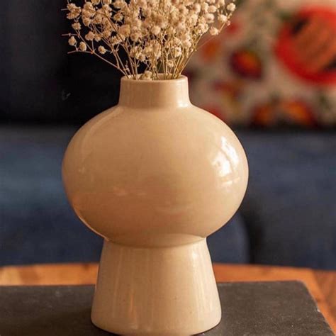 Mushroom vase – https://artecasa.in/