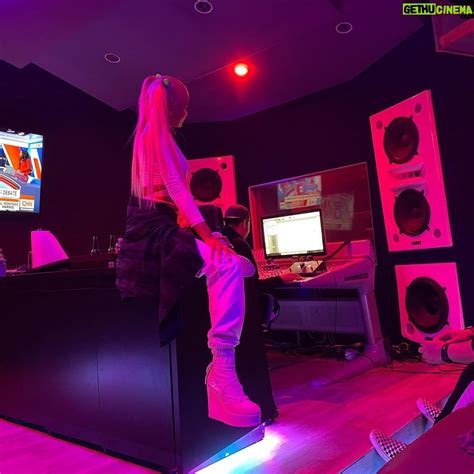 Pia Mia Instagram – Miami, Florida | Gethu Cinema