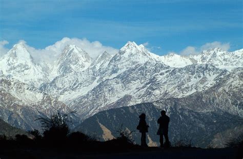 Four Best and Never-Missing Skiing Destinations in India: Plan Your ...