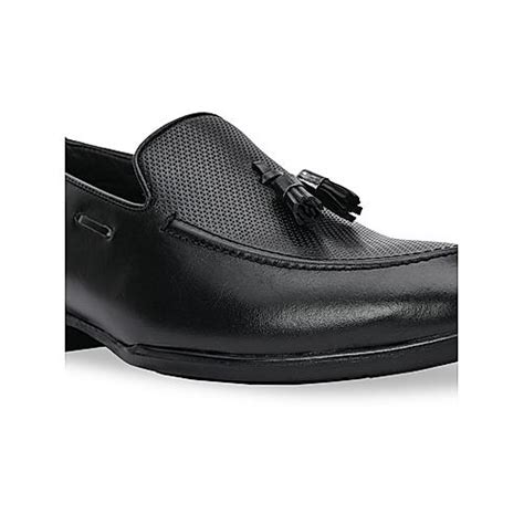 Buy Regal Black Men Textured Leather Tasseled Slip On Shoes Online at ...