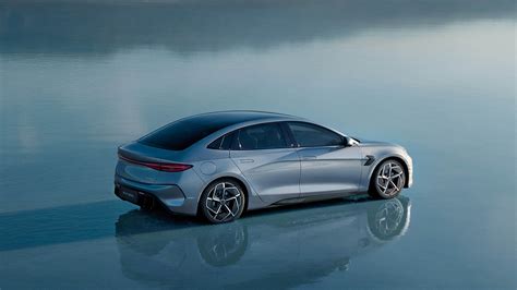 BYD SEAL - Dynamic & Intelligent | Luxury Electric Saloon | BYD UK